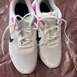 Nike Women's Cream and Pink Sneakers